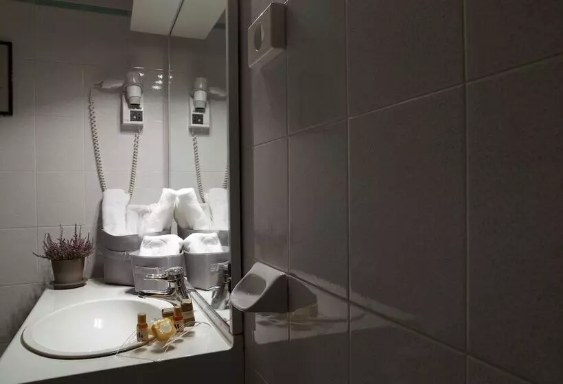 호텔 Montini Linate Airport