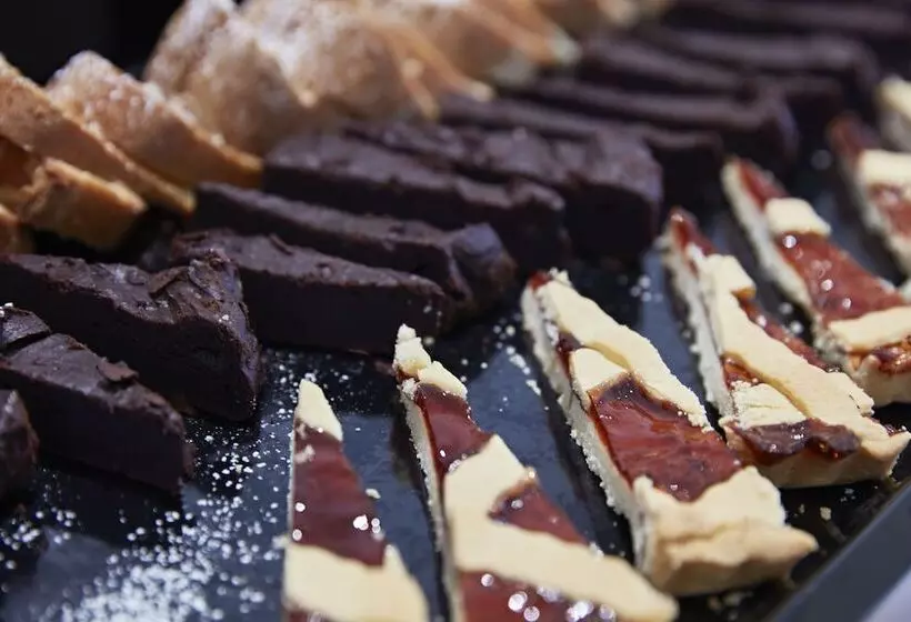 בית מלון כפרי The Code