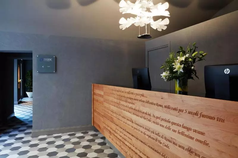 בית מלון כפרי The Code