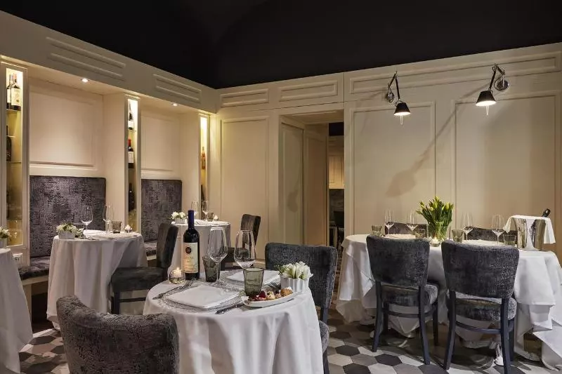 בית מלון כפרי The Code