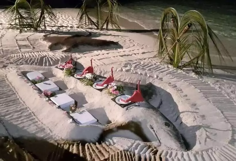 پانسیون Hudhu Raakani Lodge