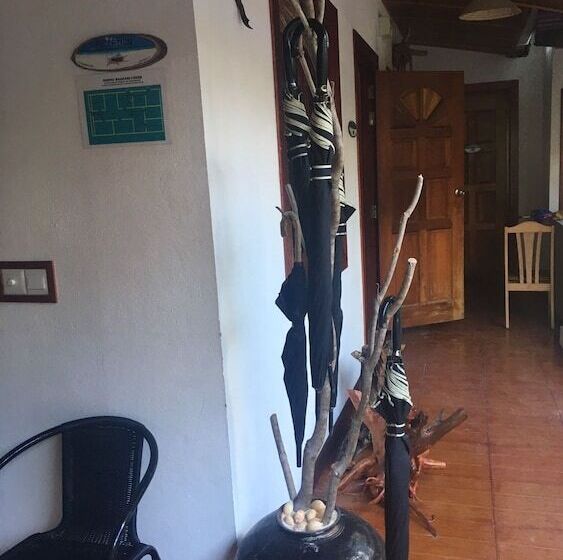 پانسیون Hudhu Raakani Lodge