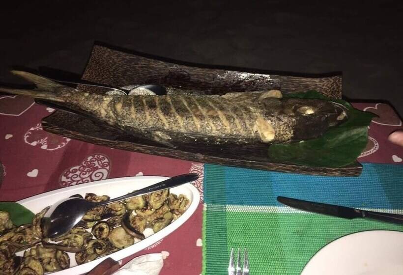 پانسیون Hudhu Raakani Lodge