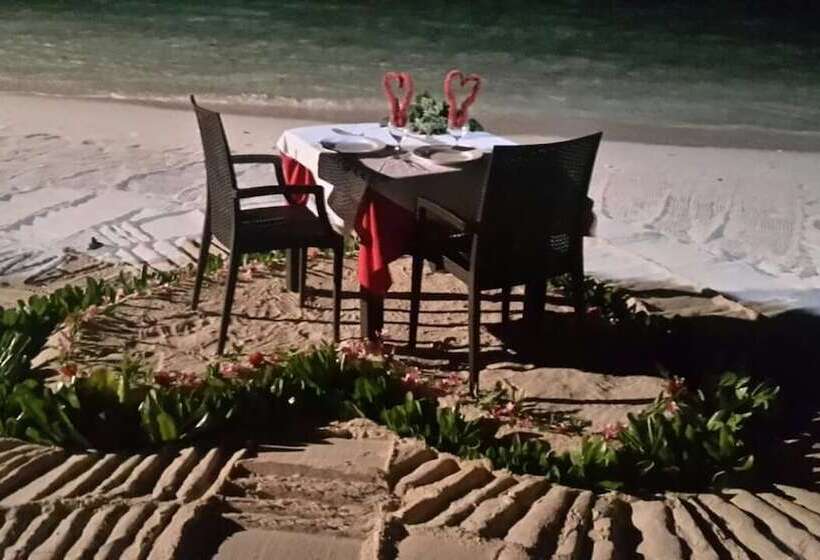 پانسیون Hudhu Raakani Lodge