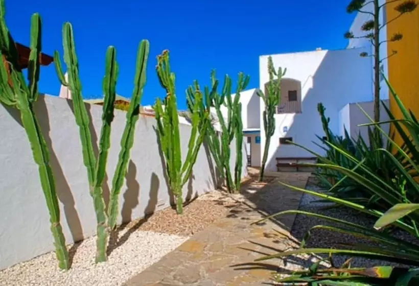 Hostal Doña Lola Marina