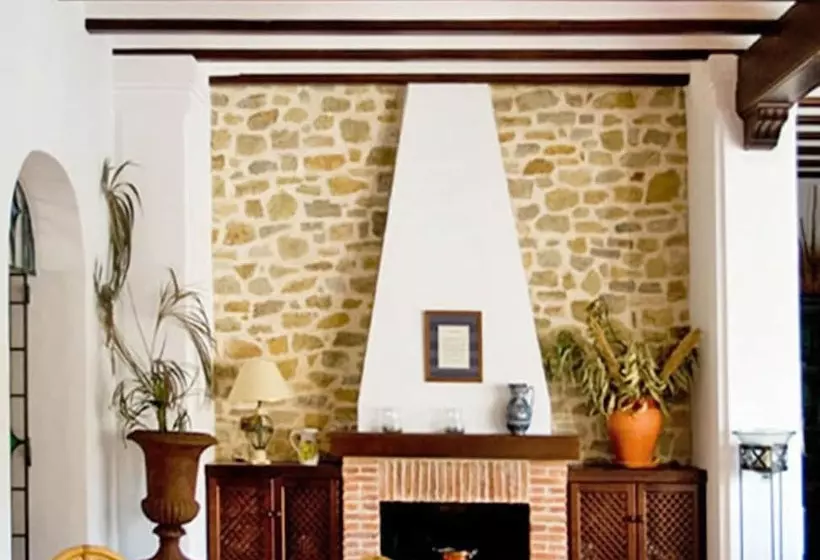 Hostal Doña Lola Marina