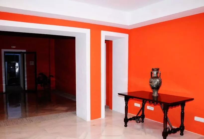 Hostal Doña Lola Marina