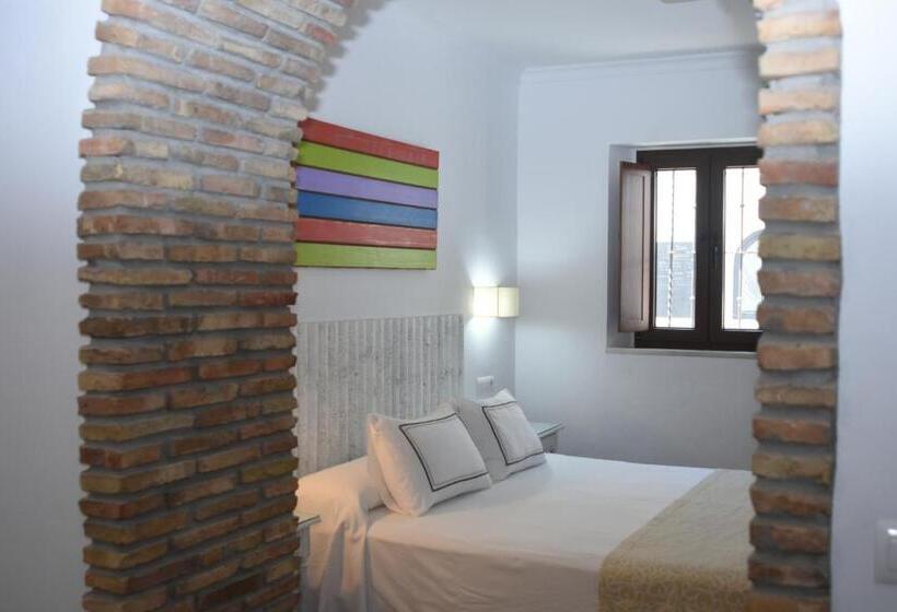 Hostal Doña Lola Marina