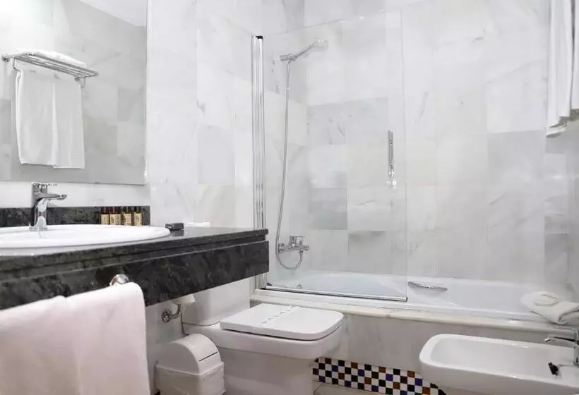 Hostal Doña Lola Marina