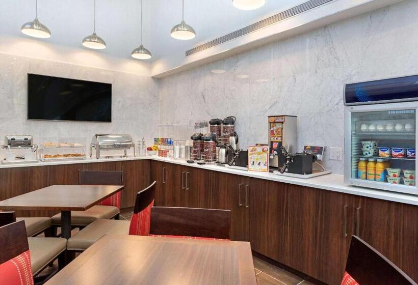 Отель Comfort Inn Prospect Parkbrooklyn