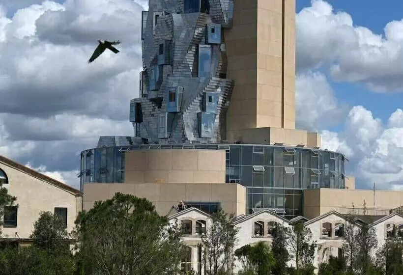 Hotelli Maison Volver