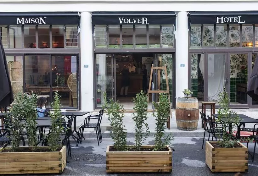 Hotelli Maison Volver