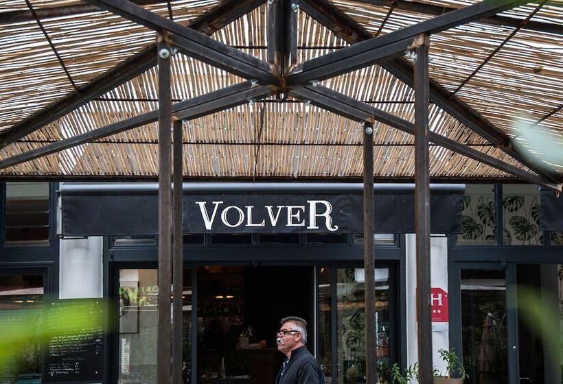 هتل Maison Volver