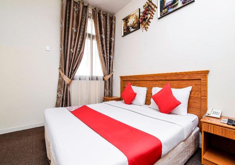 Отель Oyo 159 Sports Piaza