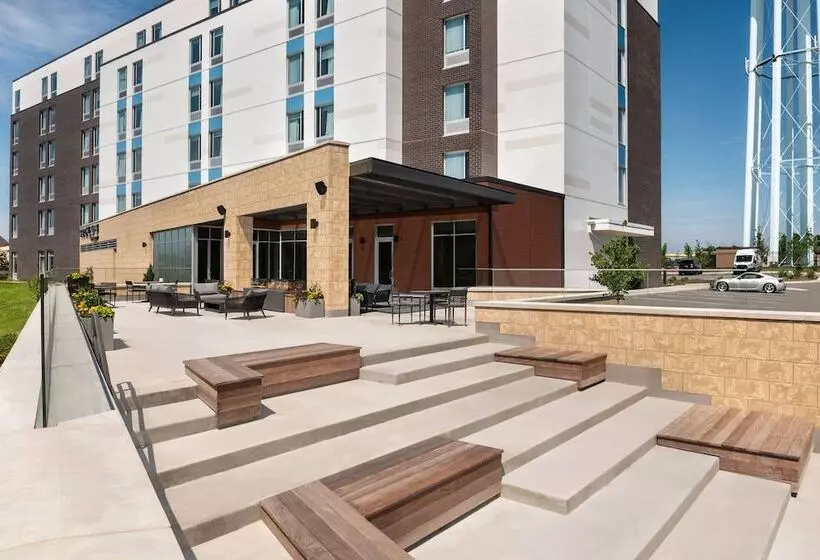 ホテル Springhill Suites By Marriott Milwaukee West/wauwatosa