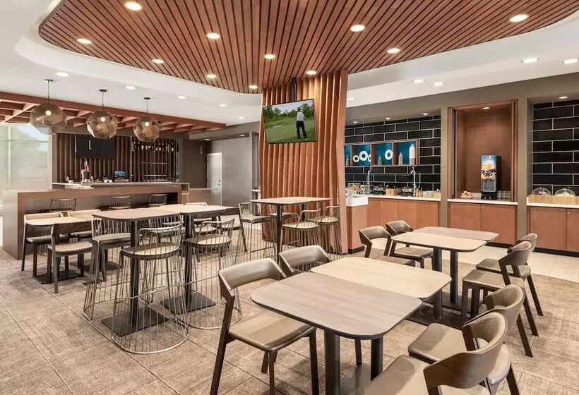 ホテル Springhill Suites By Marriott Milwaukee West/wauwatosa