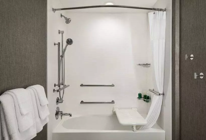 ホテル Springhill Suites By Marriott Milwaukee West/wauwatosa