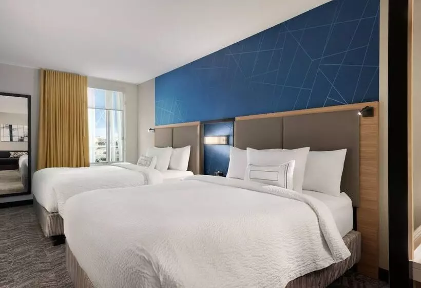 ホテル Springhill Suites By Marriott Milwaukee West/wauwatosa