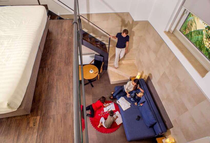 The Spring House Hotel Rome Vatican, Tapestry Collection Hilton