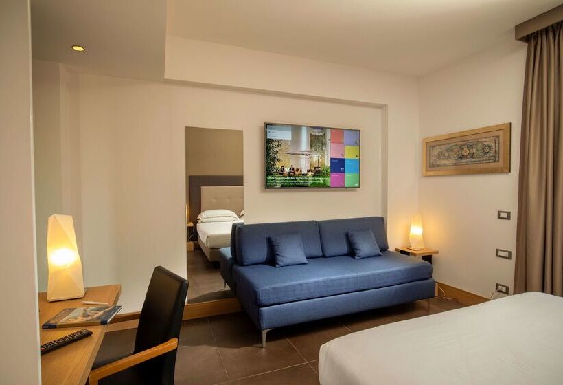 The Spring House Hotel Rome Vatican, Tapestry Collection Hilton