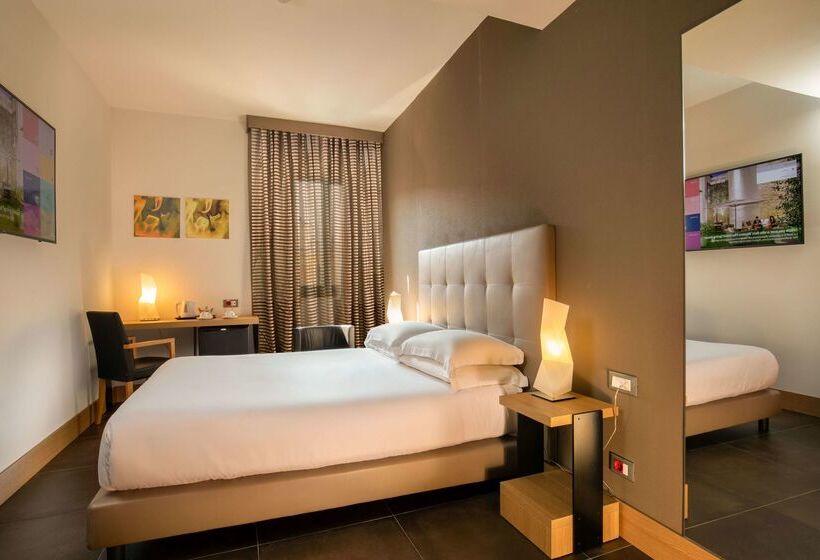 The Spring House Hotel Rome Vatican, Tapestry Collection Hilton