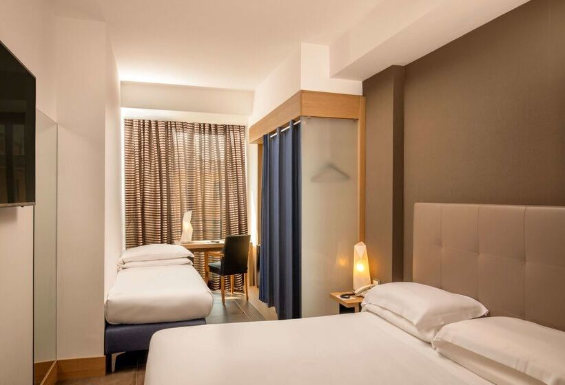 The Spring House Hotel Rome Vatican, Tapestry Collection Hilton