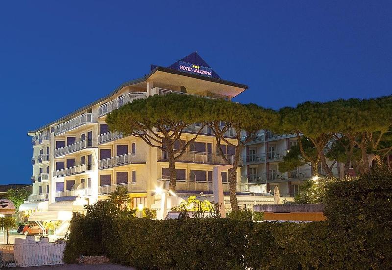 هتل Majestic