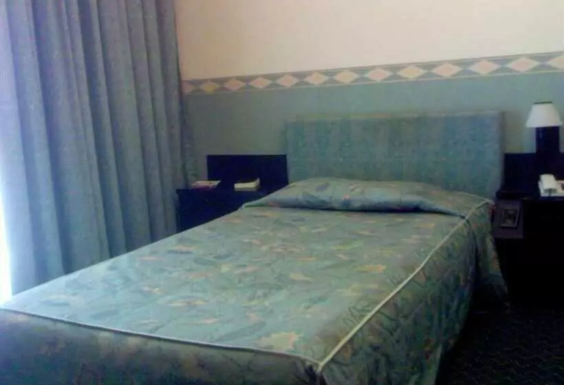 Pacific Hotel Airport