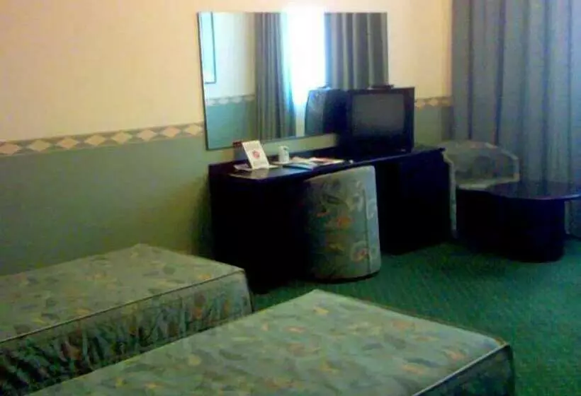 Pacific Hotel Airport