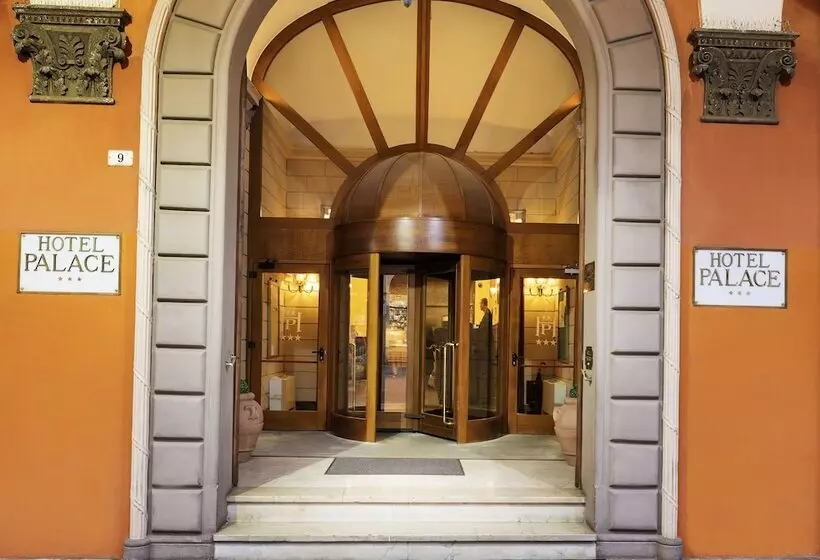 Hotelli Palace Bologna Centro