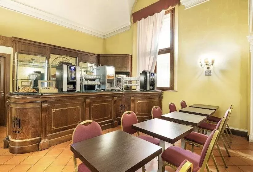 Hotelli Palace Bologna Centro