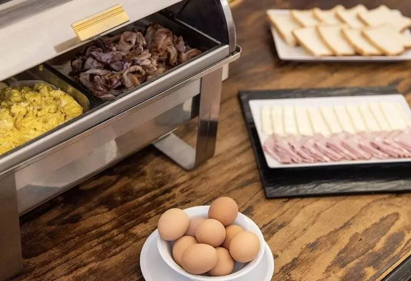 Hotelli Palace Bologna Centro