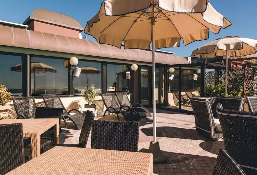 ホテル Parigi & Spa