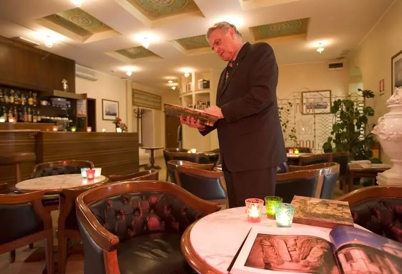 ホテル Parigi & Spa