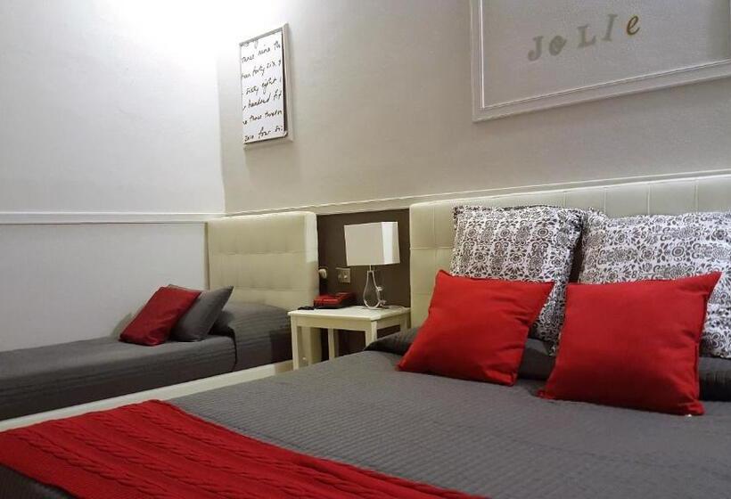 Отель Velcamare