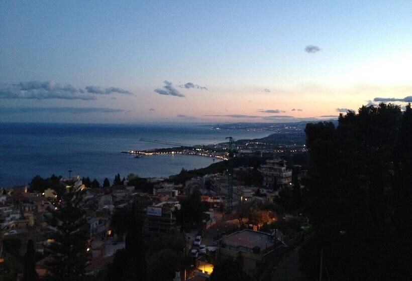 Villa Greta Hotel Rooms & Suites