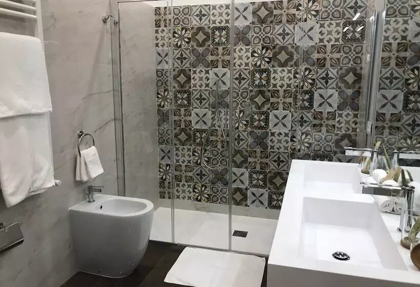 Villa Greta Hotel Rooms & Suites