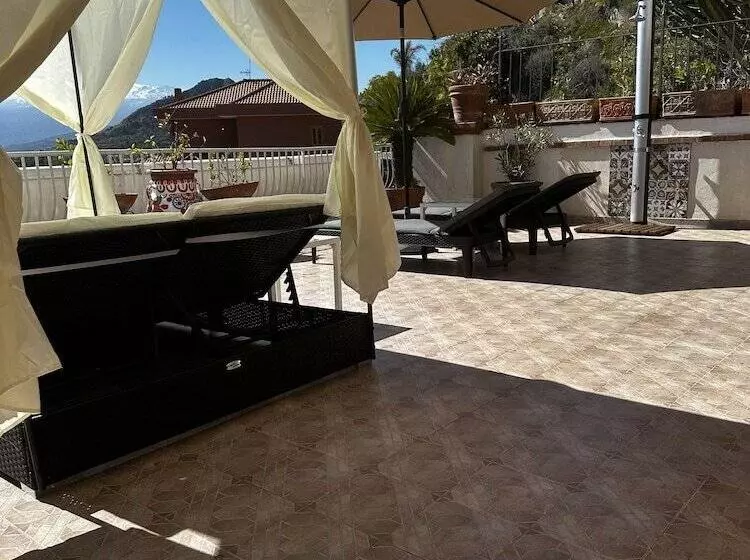 Villa Greta Hotel Rooms & Suites