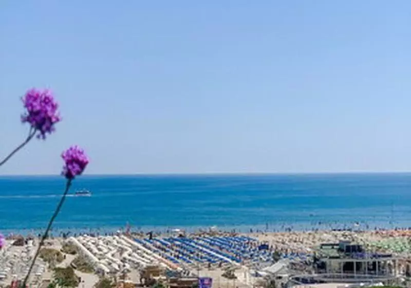 Hotelli Villa Rosa Riviera