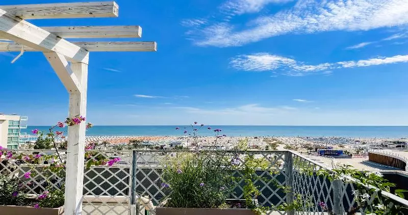 Hotelli Villa Rosa Riviera