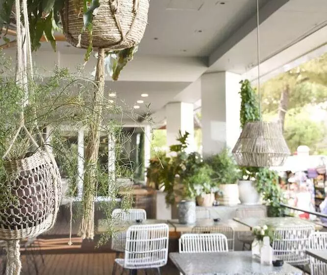 Hotelli Villa Rosa Riviera