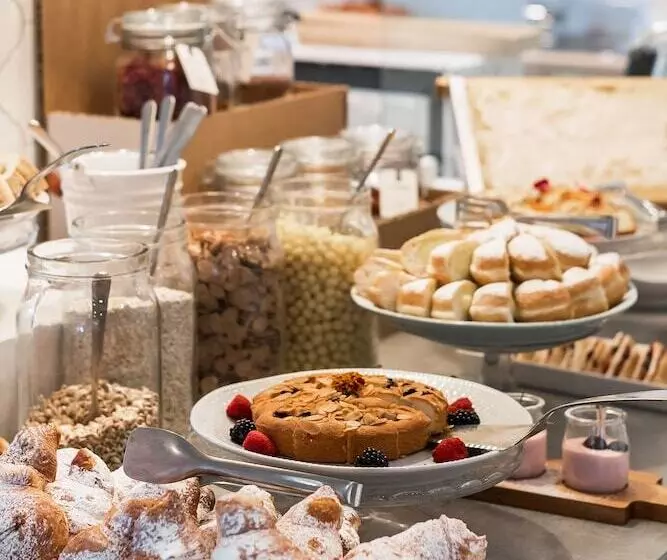 Hotelli Villa Rosa Riviera