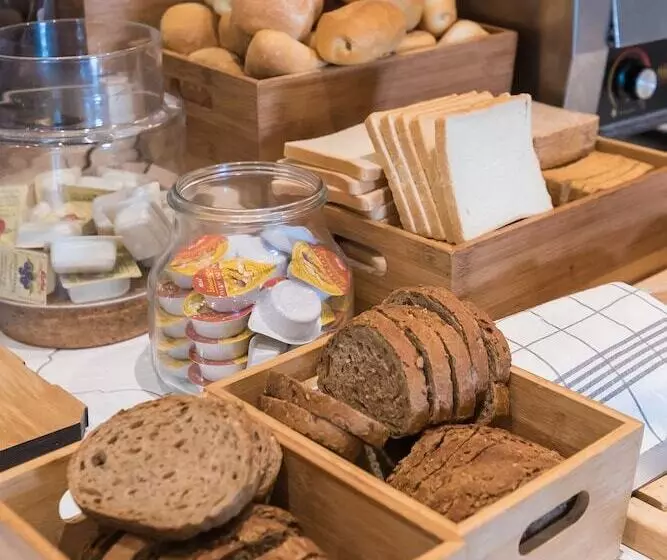 Hotelli Villa Rosa Riviera