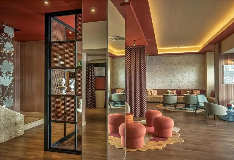 The Spring House Hotel Rome Vatican, Tapestry Collection Hilton