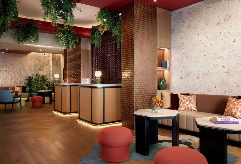 The Spring House Hotel Rome Vatican, Tapestry Collection Hilton