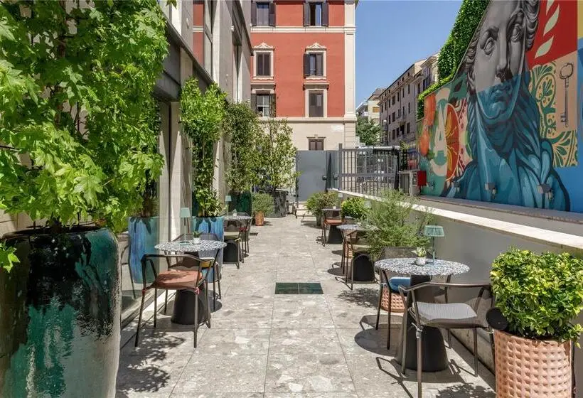 The Spring House Hotel Rome Vatican, Tapestry Collection Hilton