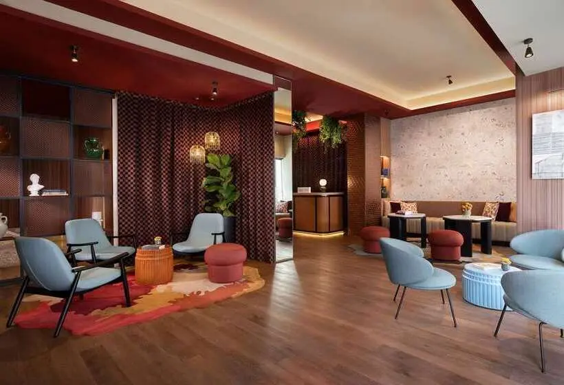 The Spring House Hotel Rome Vatican, Tapestry Collection Hilton