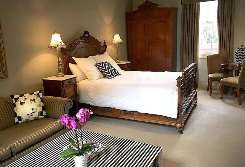 Hotel The Empyre Boutique