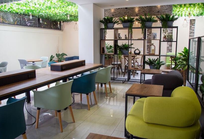 Ecohub Hotel Medellin