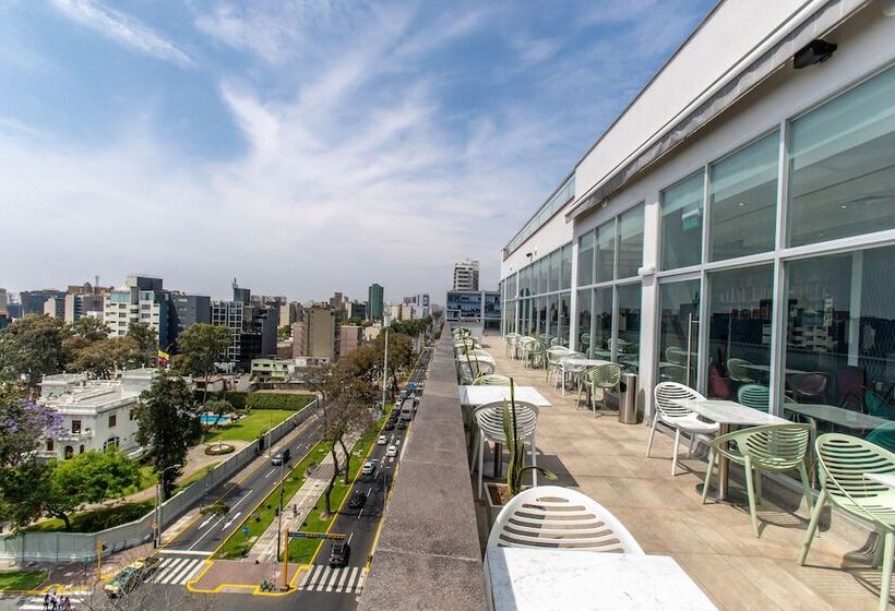 Otel Hampton By Hilton Lima San Isidro